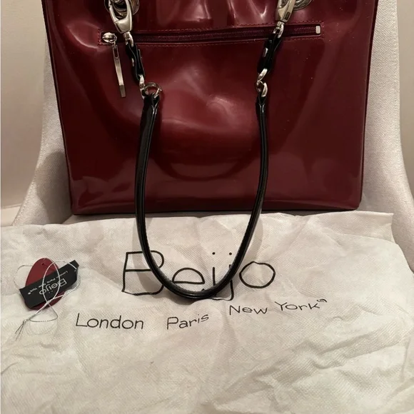 Beijo Elegant Burgundy Handbag with Black Straps - Picture 2 of 4